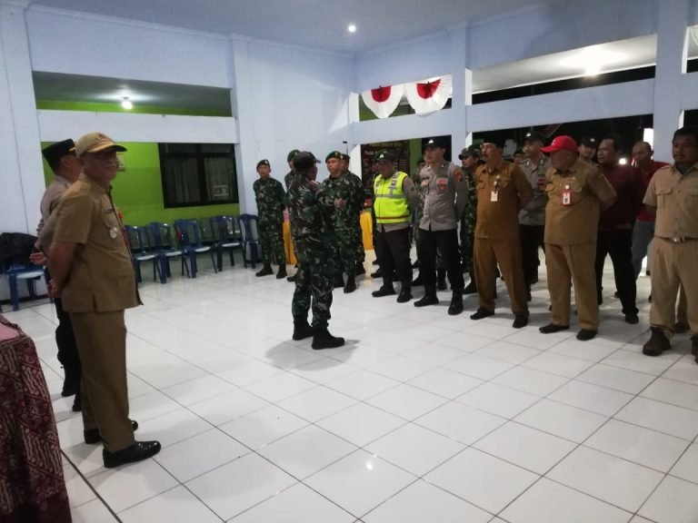 Puncak Pergantian Tahun, Forkopimcam Jatiroto Gelar Patroli Gabungan