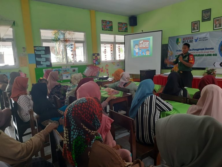 Babinsa Dawuhan Lor, Berikan Sosialisasi Bullying Kepada Wali Murid