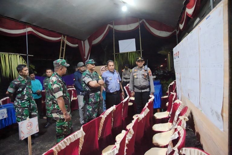 TNI-Polri Lumajang, Berperan Aktif dalam Pengawasan Distribusi Logistik Pemilu