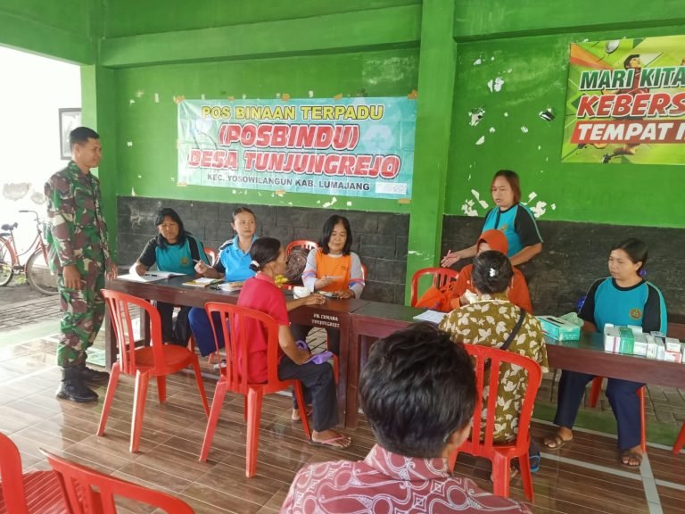 Babinsa Tunjungrejo Dorong Pemanfaatan Posbindu untuk Pemantauan Kesehatan Warga