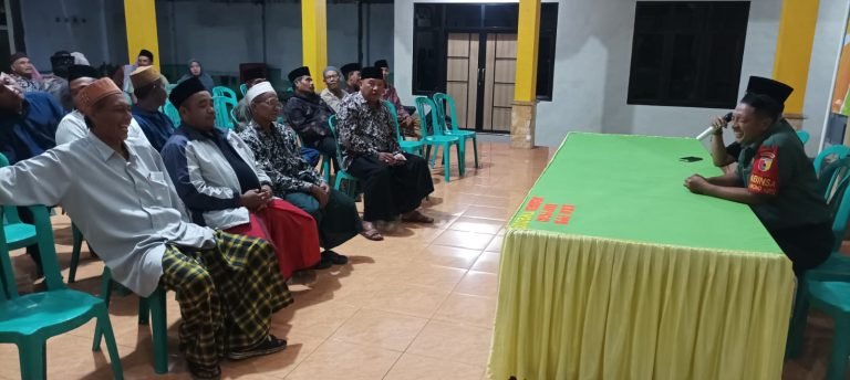 Babinsa Wonokerto Dampingi Kegiatan Musyawarah untuk Sedekah Desa dan Persiapan HUT RI ke-79 di Desa Wonokerto