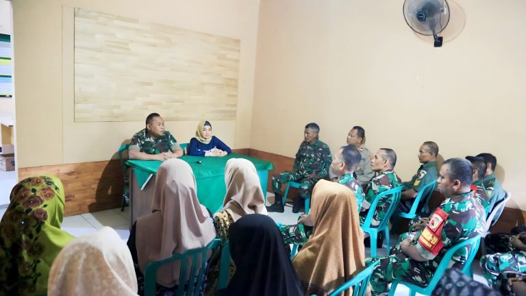 Kunjungan Kerja Dandim Lumajang : Fokus pada Kesehatan Prajurit dan Standarisasi Program.