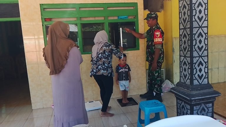 Dukungan Babinsa Dawuhan Wetan dalam Imunisasi: Meningkatkan Kesehatan Anak Sejak Dini