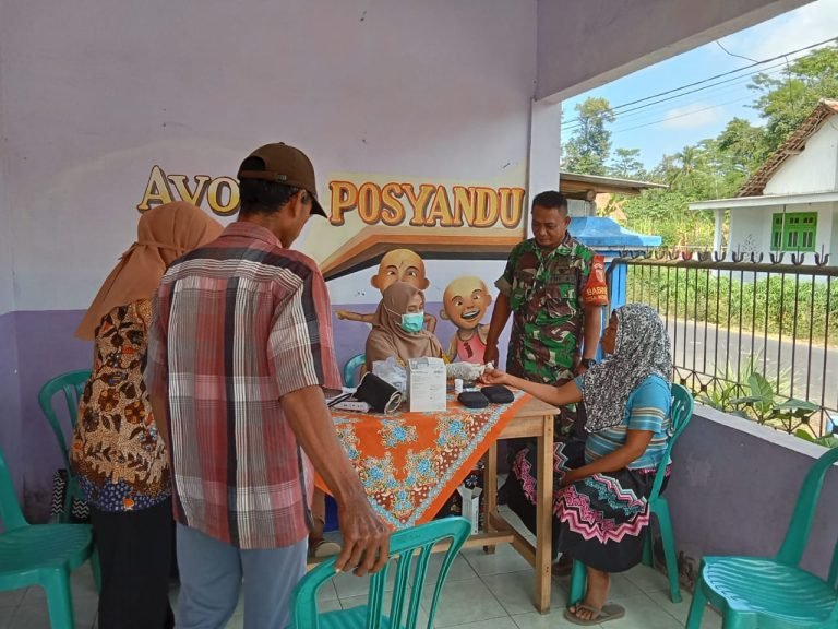 Pendampingan Posbindu PTM di Desa Wonogriyo: Mengawal Kesehatan Pra Lansia