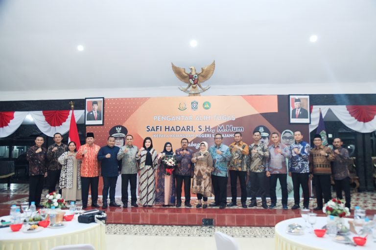 Dandim 0821/Lumajang Hadiri Acara Pengantar Alih Tugas Kepala Kejaksaan Negeri Lumajang