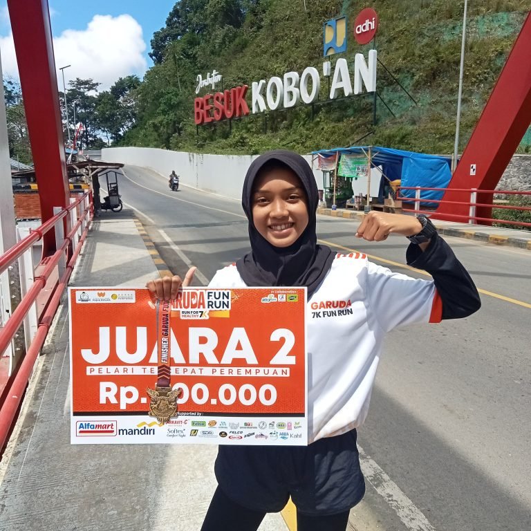 Fauziyyah Putri Cahya Wijaya, Siswi MTsN 1 Lumajang, Raih Juara 2 di Ajang Garuda Fun Run di Wajak, Malang.