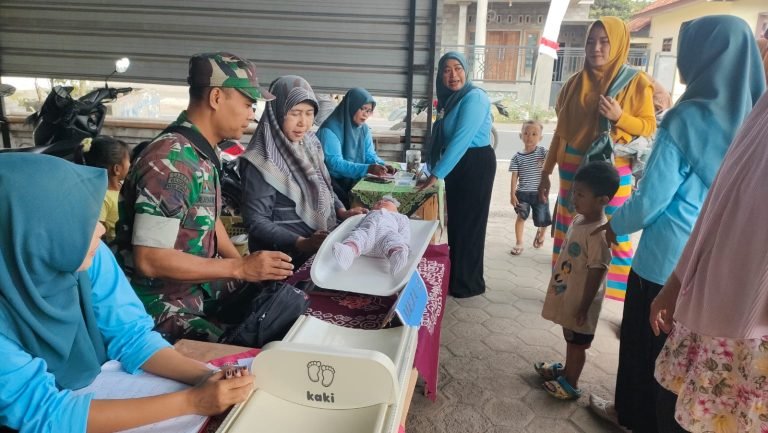 Pendampingan Babinsa dalam Pelayanan Imunisasi Upaya Kolektif dalam Meningkatkan Kesehatan Anak dan Ibu Hamil