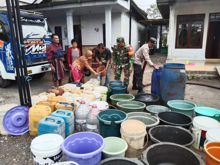 Sinergi TNI-Polri dan CV Mustikatama: Mengatasi Krisis Air Bersih di Wilayah Desa Merakan