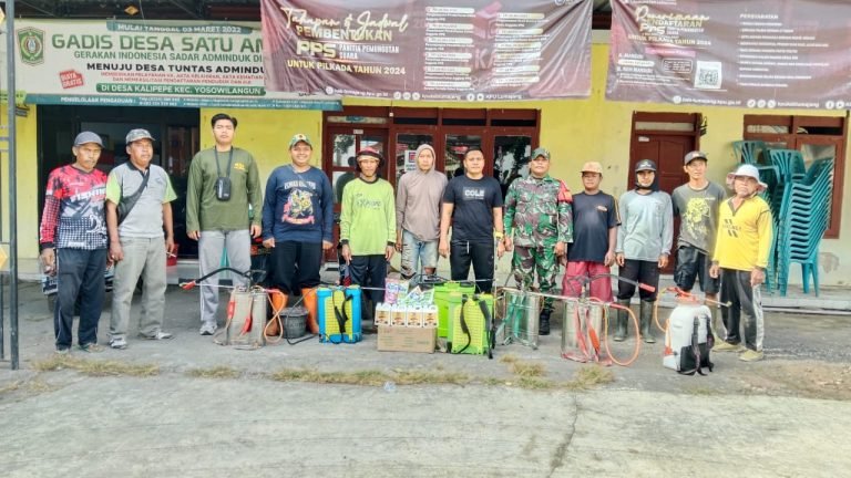 Kolaborasi TNI dan Warga, Babinsa Kalipepe Pastikan Kesehatan Hewan Ternak Terjaga