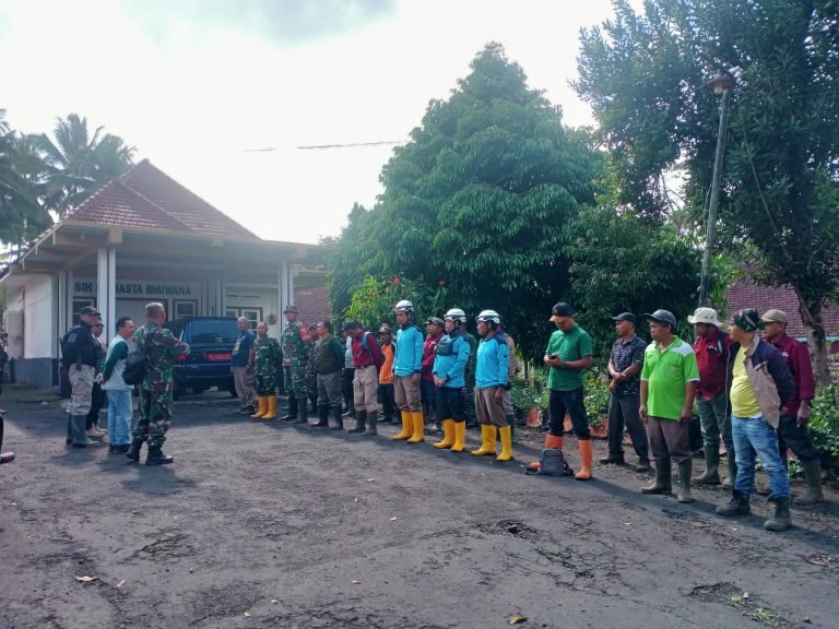 Menghadapi Ancaman Lingkungan: Patroli Gabungan BB TNBTS Gucialit untuk Keamanan dan Kelestarian Alam