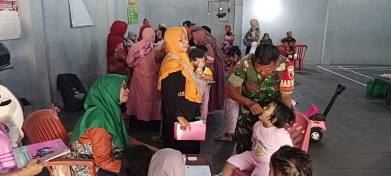 BabinsaKlampokarum Dampingi Bidan Desa Wujudkan Kesehatan Optimal Pada PelayananPosyandu