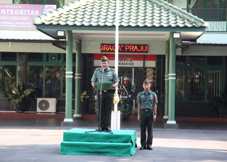 Kodim 0821/Lumajang Gelar Upacara Hari Sumpah Pemuda ke-96 dengan Semangat “Maju Bersama Indonesia Raya”