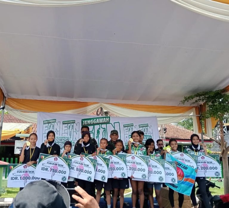 Siswi MTsN 1 Lumajang Raih Juara 2 di Lomba Lari Tingkat Nasional HUT TNI ke-79