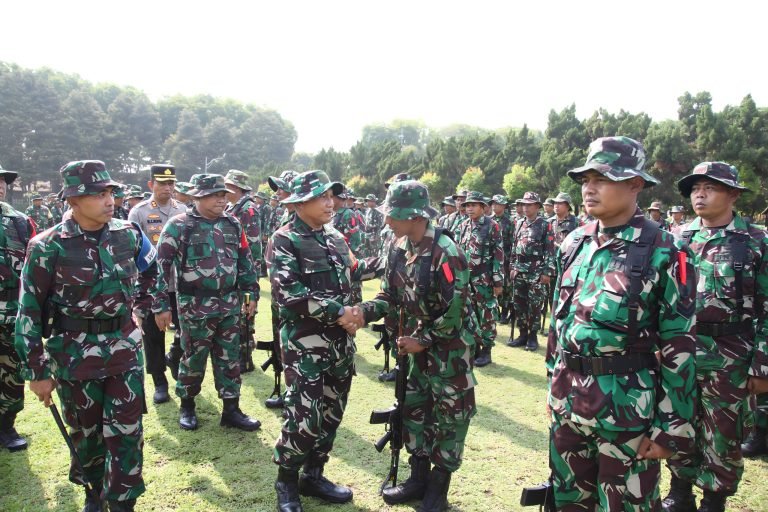Menjaga Keamanan Pilkada, Korem 083/Bdj dan Instansi Lumajang Gelar Latihan Penanganan Konflik Sosial