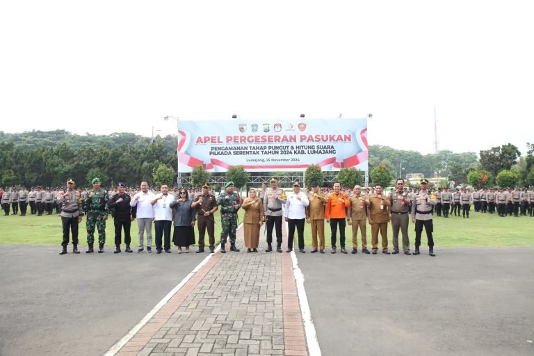 Forkopimda Lumajang Gelar Apel Pergeseran Pasukan untuk Pengamanan Pilkada Serentak 2024
