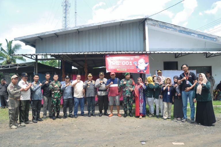 Patroli Mobil Babinsa dan Bhabinkamtibmas Jaga Stabilitas Pilkada di Desa Selokgondang