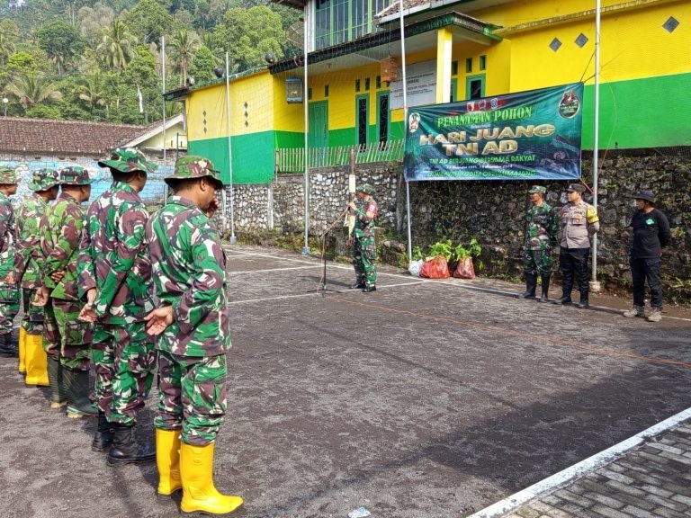 Kodim 0821/Lumajang Gelar Penanaman Pohon di Desa Tamanayu Pada Peringatan Hari Juang TNI AD 2024
