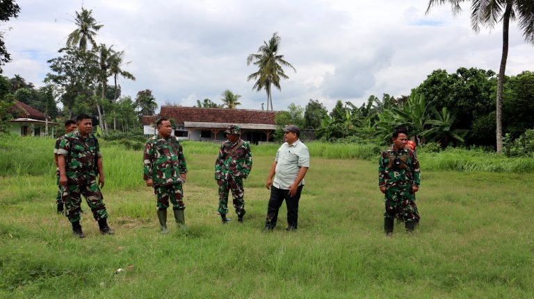 Kodim 0821 Lumajang Tinjau Kesiapan Program Makan Bergizi untuk Anak Sekolah.