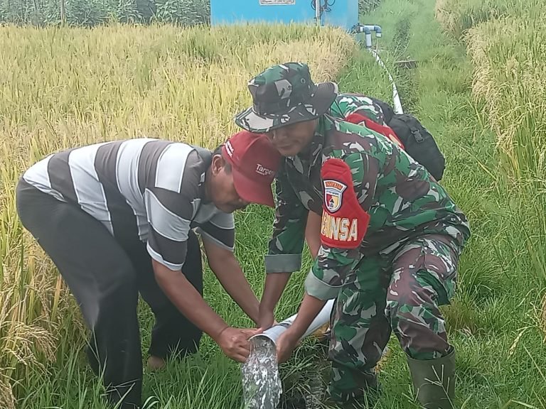 Pendampingan Babinsa Dawuhan Lor dalam Monitoring Pompanisasi untuk Optimalisasi Irigasi Pertanian