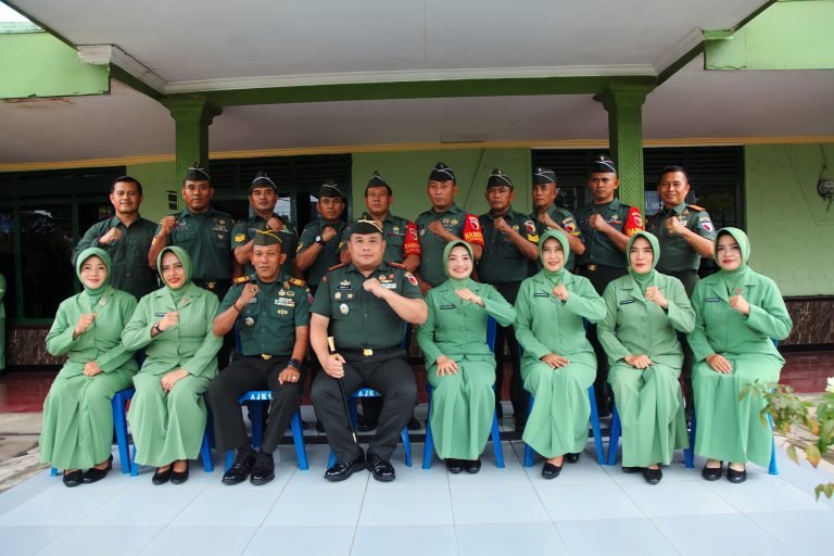 Jam Komandan Kodim 0821 Lumajang: Penekanan pada Keharmonisan Keluarga dan Tugas Teritorial