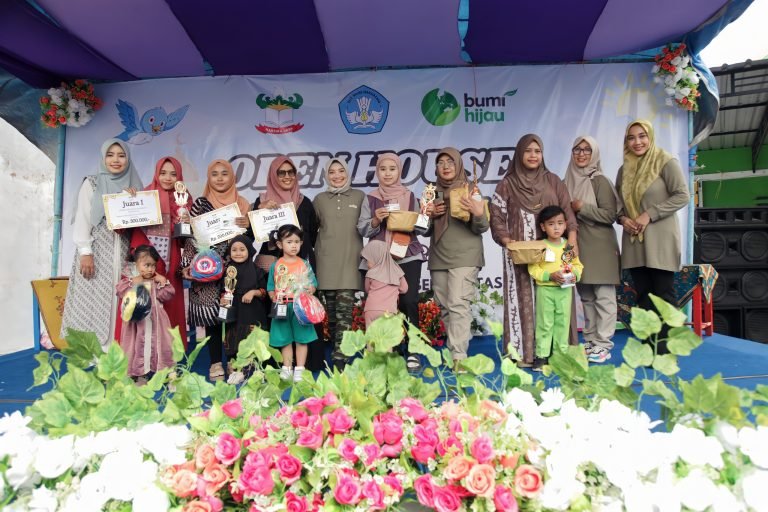 “Yayasan Kartika Jaya Koordinator Kodim 0821 Cabang IV Brawijaya Gelar Open House TK Kartika IV-70 Tahun 2025”