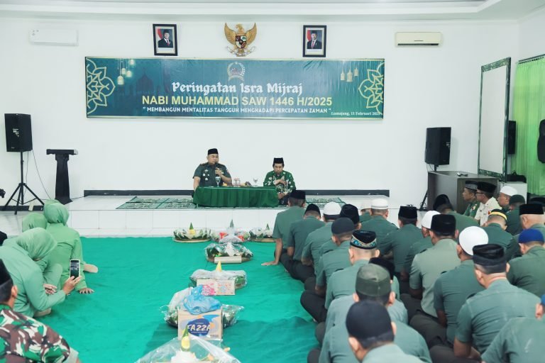 Kodim 0821 Lumajang Gelar Peringatan Isra’ Mi’raj 1446 H: ”Membangun Mentalitas Tangguh di Era Percepatan Zaman”