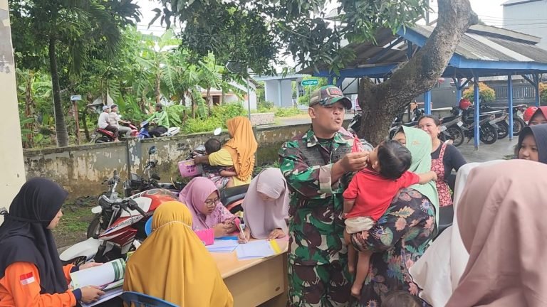 Kegiatan Monitoring Posyandu Kamboja: Babinsa Wotgalih Perkuat Layanan Kesehatan Balita