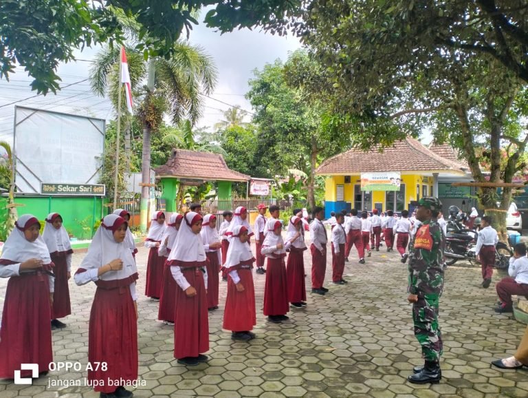 PelatihanPBB oleh Babinsa Merakan, Bentuk Karakter Siswa yang Disiplin