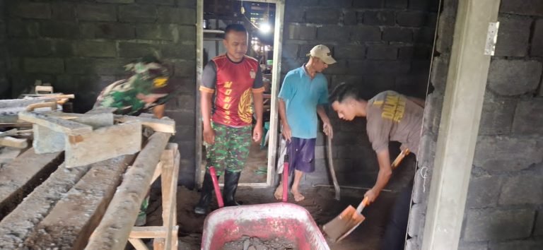 Satgas TMMD ke-123 Kodim 0821/Lumajang Bantu Perbaiki Rumah Warga di Desa Burno