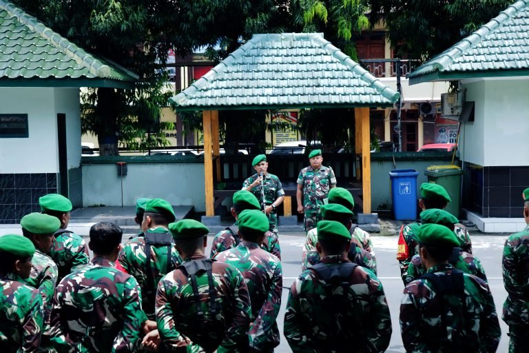 Kodim 0821 Lumajang Gelar Apel Pemberangkatan Cuti Hari Raya bagi 235 Personel