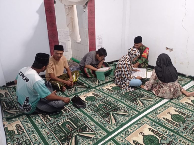 Perkuat Kebersamaan Babinsa Tegalrejo, Lewat Komsos dan Tadarus di Penghujung Ramadan
