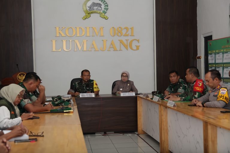 Wadan Pusterad Pimpin Wasev TMMD ke-123 di Lumajang: Wujud Sinergi Membangun Negeri