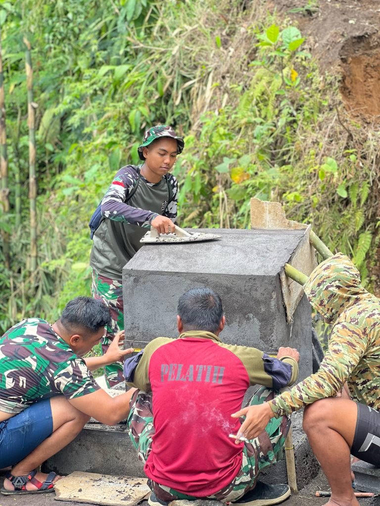 Satgas TMMD ke-123 Kodim 0821/Lumajang Percepat Pembuatan Prasasti di Desa Burno
