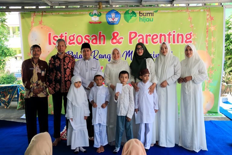 Istiqosah dan Parenting Warnai HUT ke-62 TK Kartika IV-70 Lumajang