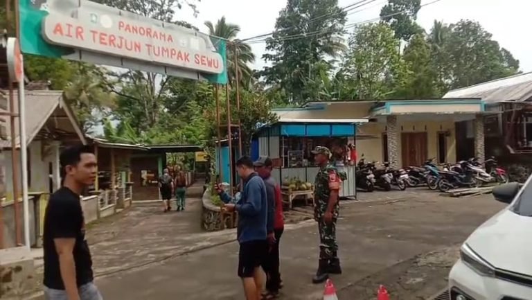Wisata Tumpak Sewu Ramai Wisatawan Asing, Babinsa Lakukan Pengawasan Intensif