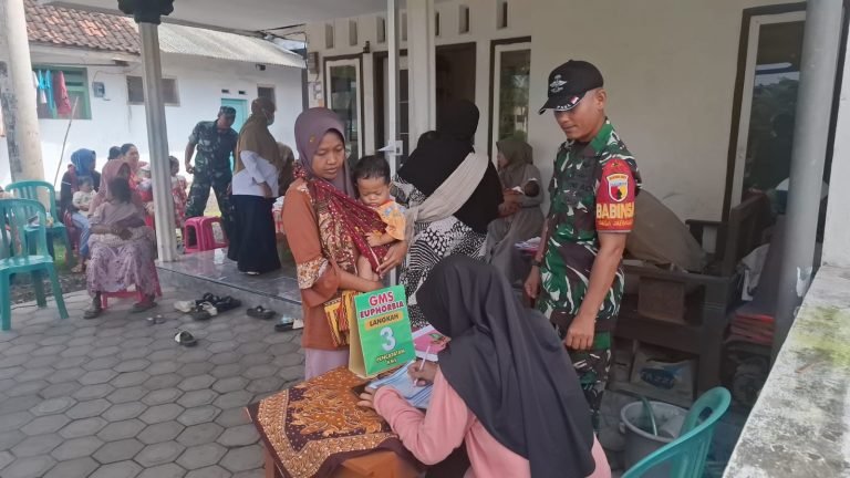 Posyandu Gerbangmas Euphorbia, Bukti Kolaborasi TNI dan Petugas Kesehatan