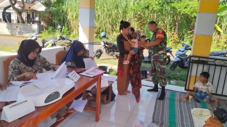 Pendampingan Babinsa Bence di Posyandu Wira, Langkah Nyata Wujudkan Balita Sehat