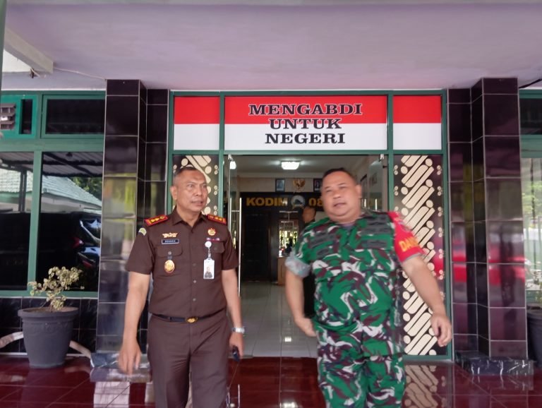Dandim 0821 Lumajang Terima Kunjungan Silaturahmi dari Kajari, Perkuat Sinergi TNI–Kejaksaan untuk Jaga Stabilitas Wilayah