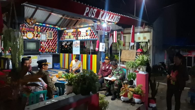 Sinergi Tiga Pilar Senduro, Poskamling Dusun Sumbersuko Dinilai dalam Lomba Siskamling