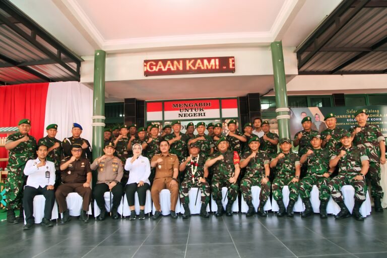Forkopimda Lumajang Sambut Kedatangan Danrem 083/Baladhika Jaya di Makodim 0821