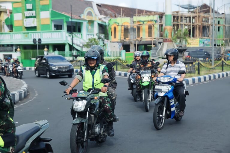 Kodim 0821 dan Banser Gelar Apel Gabungan serta Patroli Kamtibmas di Lumajang