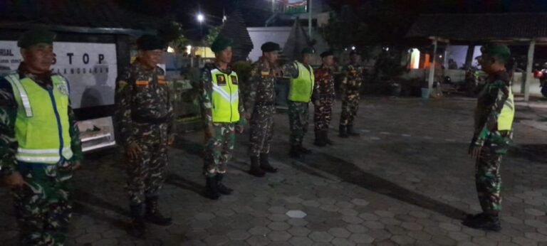 Binter Wilayah: TNI dan Banser Sukodono Perkuat Sinergi Melalui Patroli Bersama