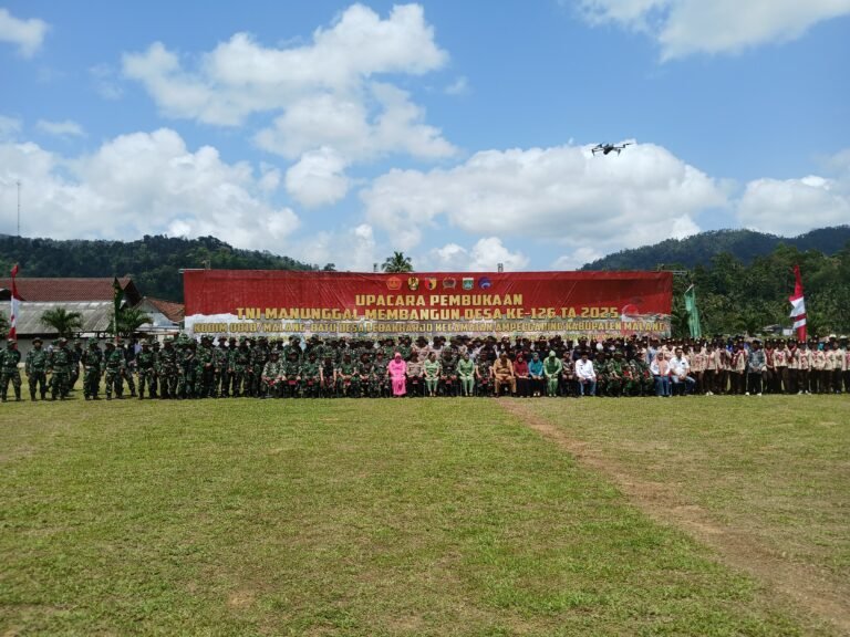 Sinergi TNI-Polri dan Pemerintah Daerah Wujud Nyata Kebersamaan: 500 Personel Ikuti Pembukaan TMMD ke-126 di Ampelgading