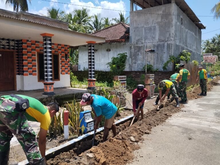Satgas TMMD dan Warga Lebakharjo Kompak Galang Tenaga, Wujudkan Akses Air Bersih Lewat Program Pipanisasi