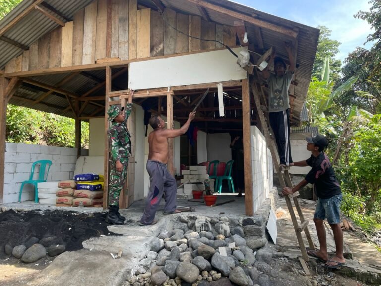 Sinergi Satgas TMMD 126 dan Warga, Pembangunan Rumah Suari Capai 60 Persen