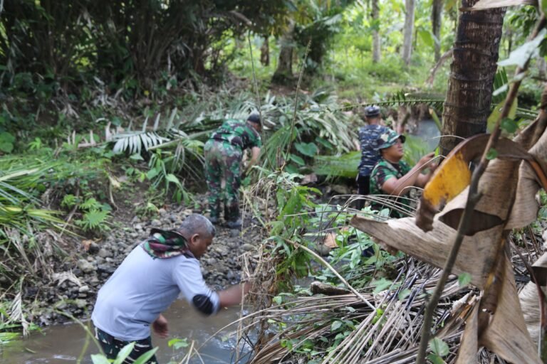 Kolaborasi TNI AD dan TNI AL di TMMD 126, Wujud Nyata Kepedulian terhadap Ketahanan Pangan Desa
