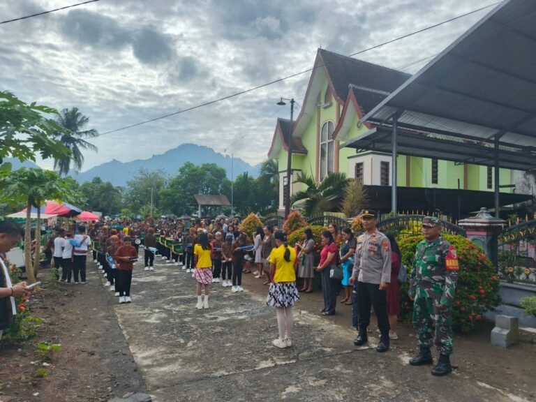 Sinergi Babinsa dan Bhabinkamtibmas Pundungsari Wujudkan Ketertiban dan Toleransi dalam Perayaan Adat Unduh-Unduh